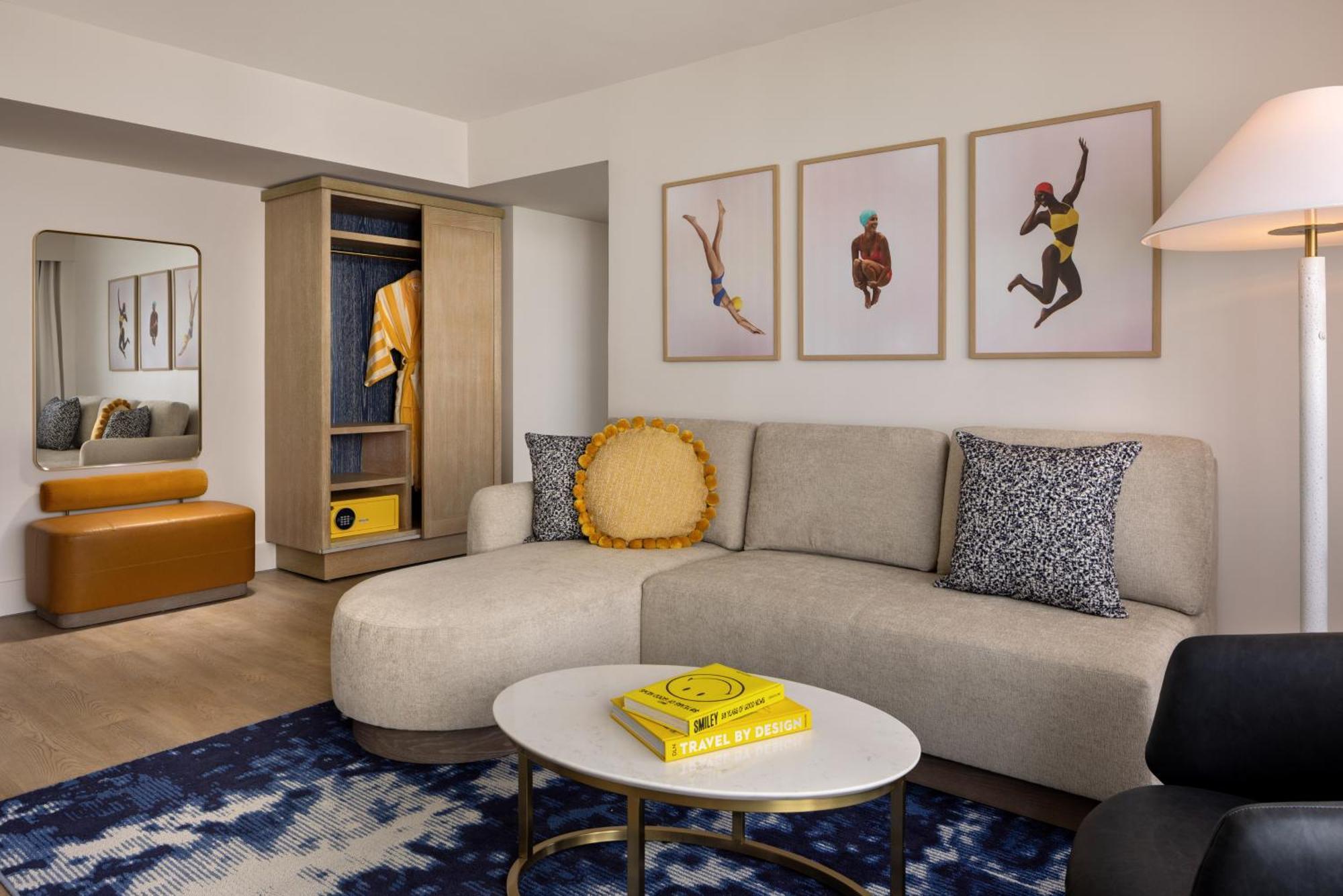 Oceanfront One Bedroom Suite Balcony-Newly Renovated
